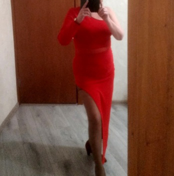 Аппетитная брюнетка приглашает окунуться в мир наслаждения и страсти. Со мной ты сможешь расслабиться и отдохнуть после тяжелого дня. Позволь мне позаботиться о тебе. 14713, 49 лет